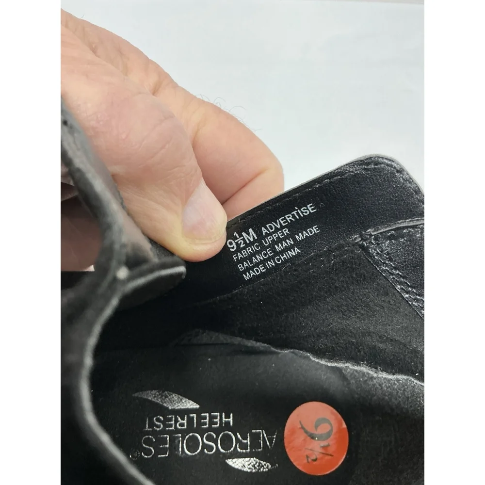 Womans NWOT Aerosoles Advertise Heel Rest Ankle Boots 9.5 M Black Side Zip Heel